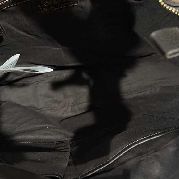 Luxury Leather shoulder bag by Ashwood - Picture 9 of 11